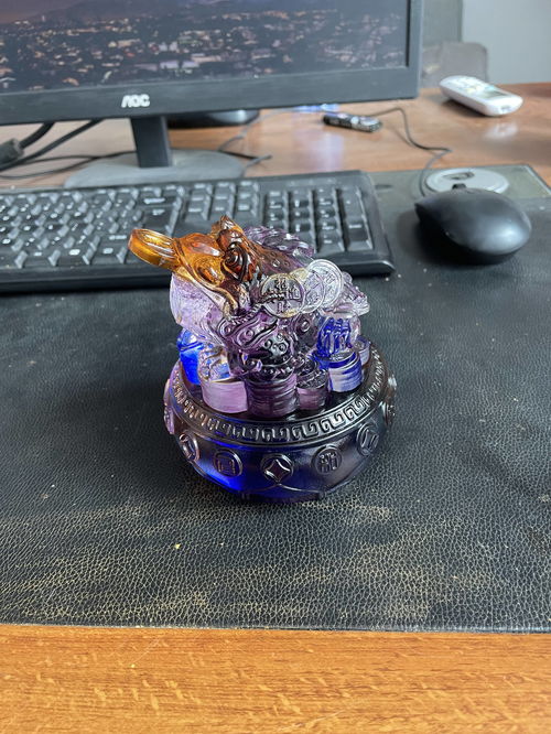 琉璃金蟾蜍工厂,琉璃金蟾厂家,琉璃风水摆件,琉璃风水工艺品批发市场